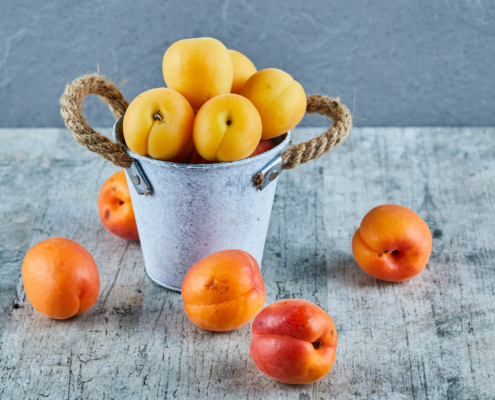 Solstizio d’estate: pesche e albicocche, frutti di sole tra botanica, salute e cucina